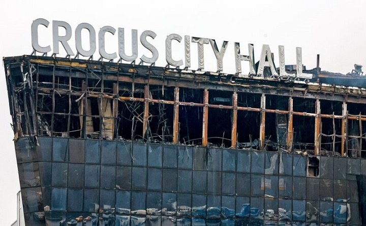 Фасад сгоревшего «Крокус Сити Холла». Фото Вячеслава Прокофьева/ТАСС