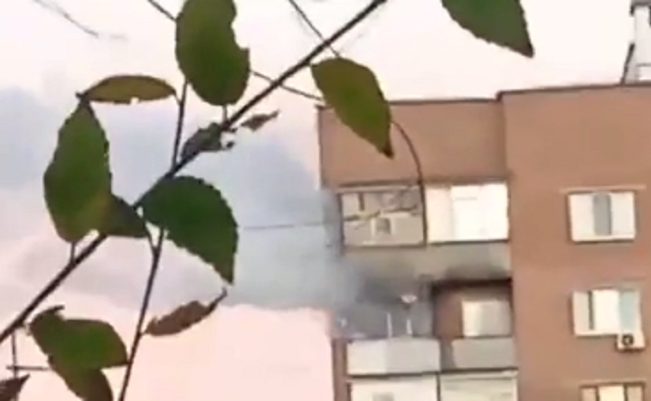 Пожар на улице Ломакина в Таганроге. Скриншот видео telegram-канала MoiTagan