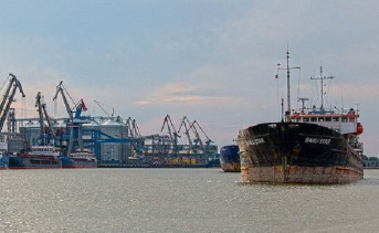 Морской порт Азов. Фото avto–pozitiv.ru