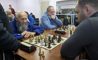 Николай Луценко (слева). Фото telegram–канала администрации Азовского района