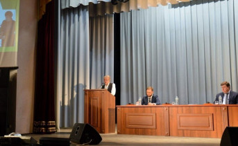 Отчёт Ольги Мельниковой. Фото министерства региональной политики и массовых коммуникаций