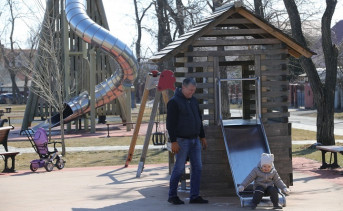 Новая детская площадка. Фото пресс-службы губернатора Ростовской области
