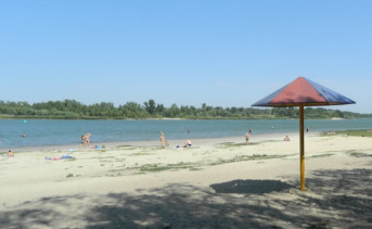 Азовский  городской пляж. Фото из архива ruffnews.ru