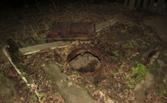 Сливная яма, в которую убийца сбросил тело знакомого. Фото пресс-службы Следкома по Ростовской области