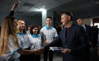 Юрий Слюсарь на встрече со студентами. Фото donland.ru