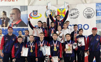 Команда по гиревому спорту. Фото telegram-канала администрации Азовского района