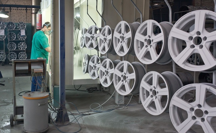 Цех предприятия «Азов-ТЭК». Фото с официального сайта azov-tek.ru