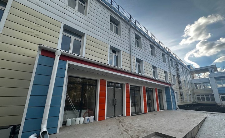 Обновлённый фасад Горбольницы №3. Фото telegram-канала Николая Толмачёва