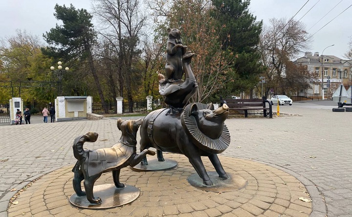 «Пирамида» у парка Горького. Фото ruffnews.ru