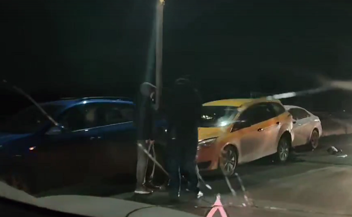 Место ДТП. Скриншот видео Андрея Гринько/Таганрогское ДПС