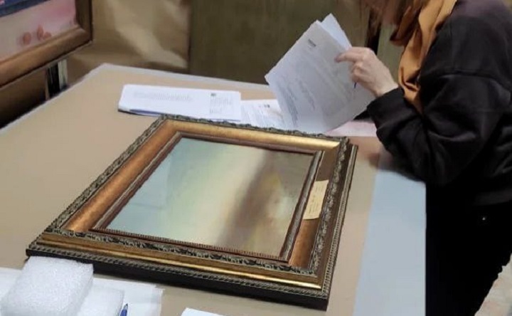 Подготовка картин к транспортировке. Фото пресс-службы ТХМ