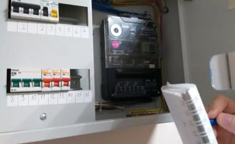 Снятие показаний счётчика. Фото donnews.ru