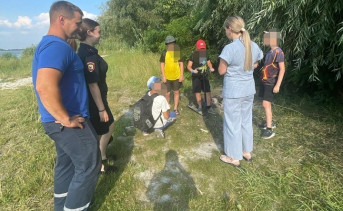 Рейд комиссии на городском пляже. Фото пресс-службы администрации Азова
