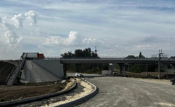 Новый мост. Архивное фото Дениса Лагутина