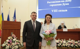 Юрий Слюсарь и Лидия Новосельцева. Фото пресс-службы губернатора Ростовской области