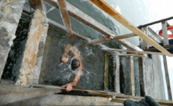 Купание на праздник Крещения Господня. Фото из архива Новочеркасского благочиния