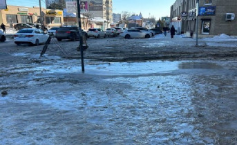 Обледение по улице Московской. Фото telegram-канала Азов События