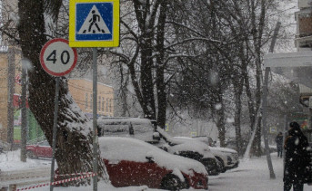 Снегопад в АЗове. Фото Александра Кожевника