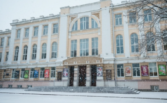 Донской театр. Фото с официальной страницы Новочеркасского театра драмы и комедии имени В. Ф. Комиссаржевской в ВК