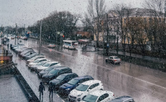 Дождь в Таганроге. Фото ruffnews.ru