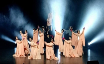 Одна из постановок коллектива. Фото с официальной страницы Управления культуры и искусства Новочеркасска в ВКонтакте