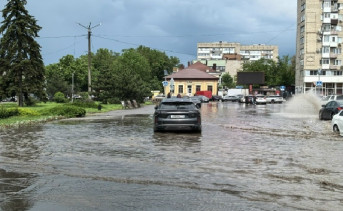 После дождя. Фото Романа Гурина