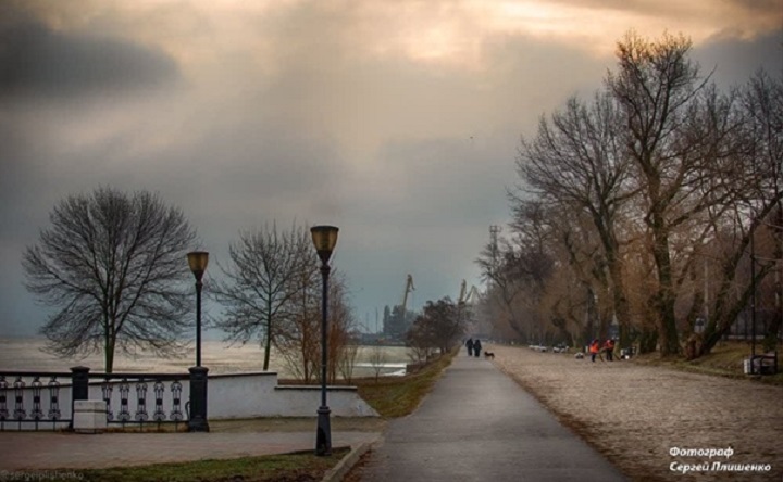 Пушкинская набережная в Таганроге