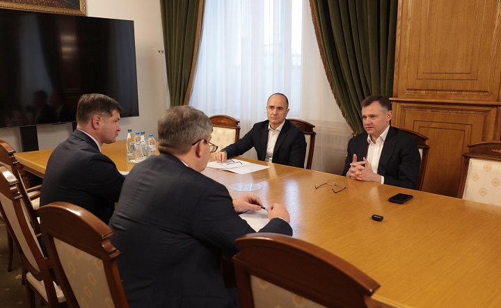 Обсуждение модернизации электросетевого комплекса Ростовской области. Фото пресс-службы губернатора